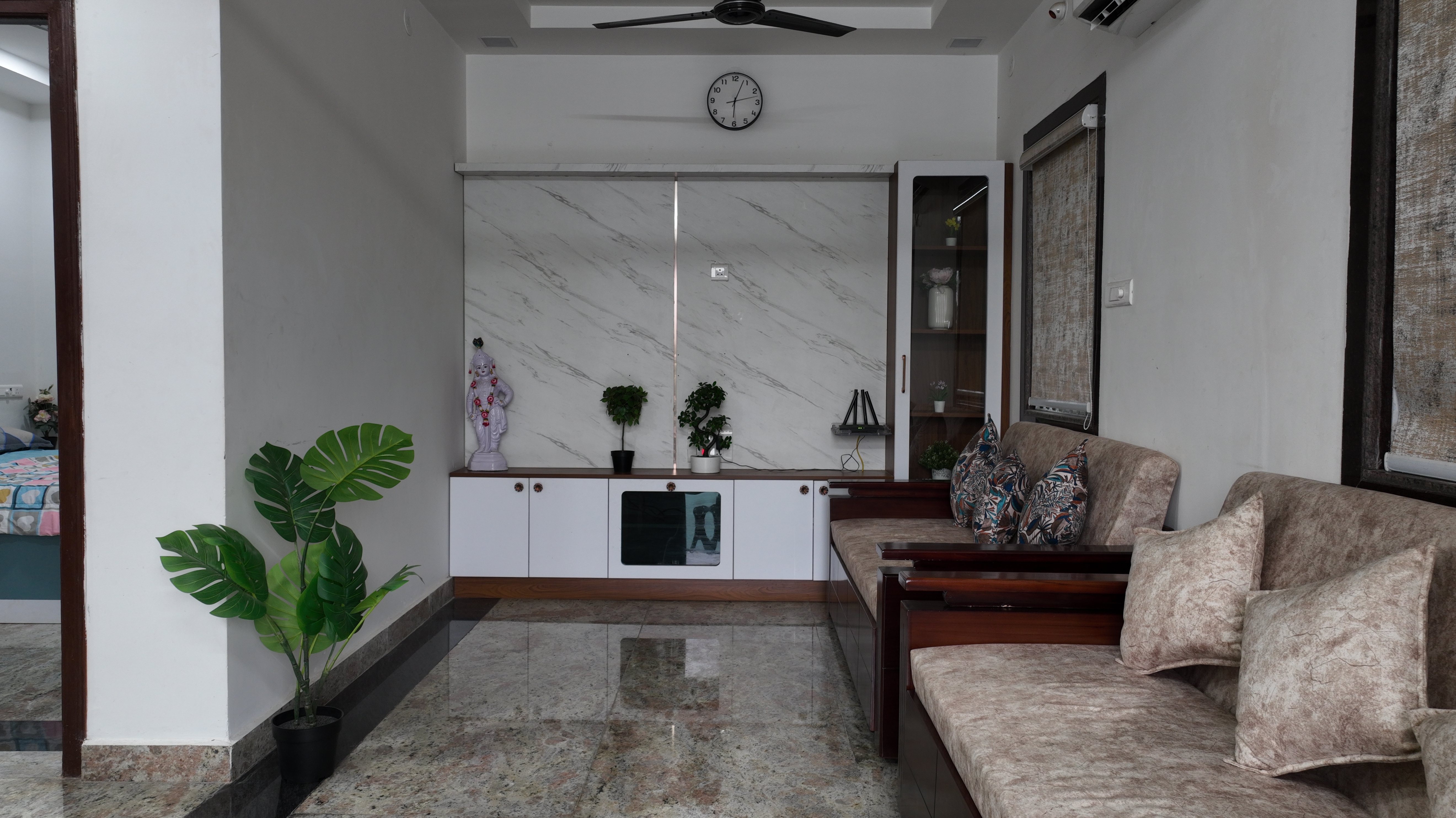 Sophisticated indoor sitting lounge area